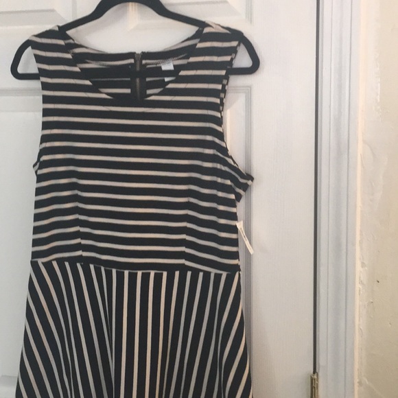 A-line Striped skater dress - Picture 2 of 3